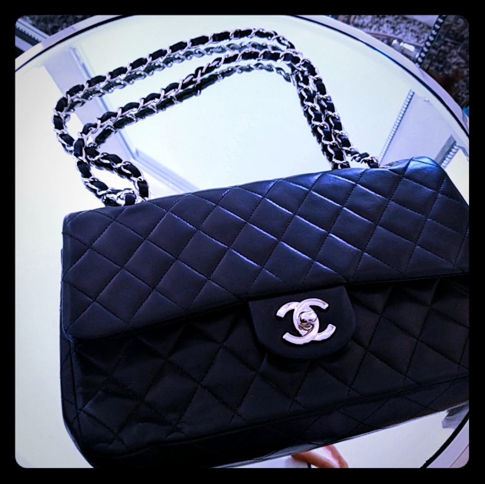 Black Chanel Lambskin Purse